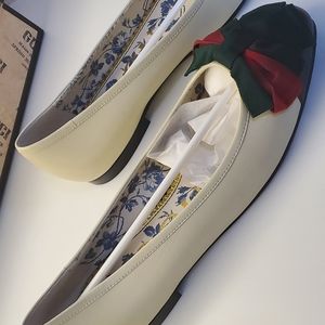 Gucci classic ribbon flats